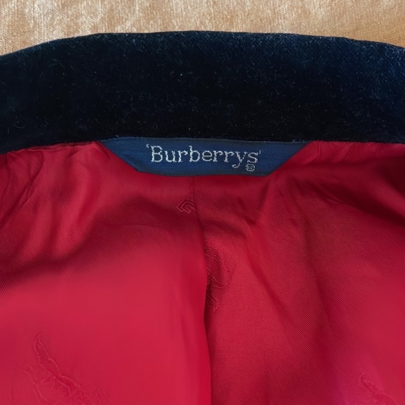 Beautiful vintage wool Burberry blazer - Picture 5 of 13